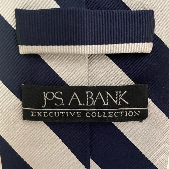 Jos A‎ Bank Executive Collection Blue White 100% Silk Tie - Picture 2 of 3